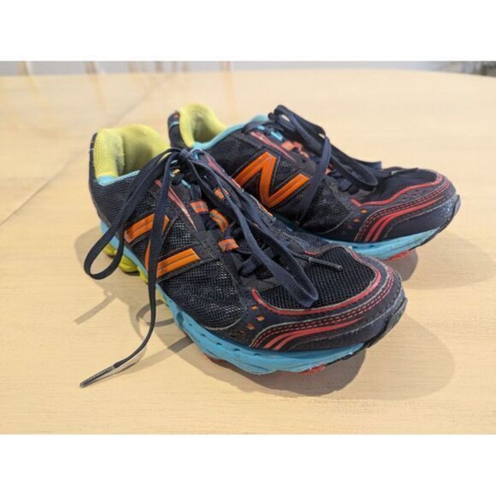 New Balance 1150 Women's Size 6‎ B Blue & Multicolor Running Sneakers W1150BG1